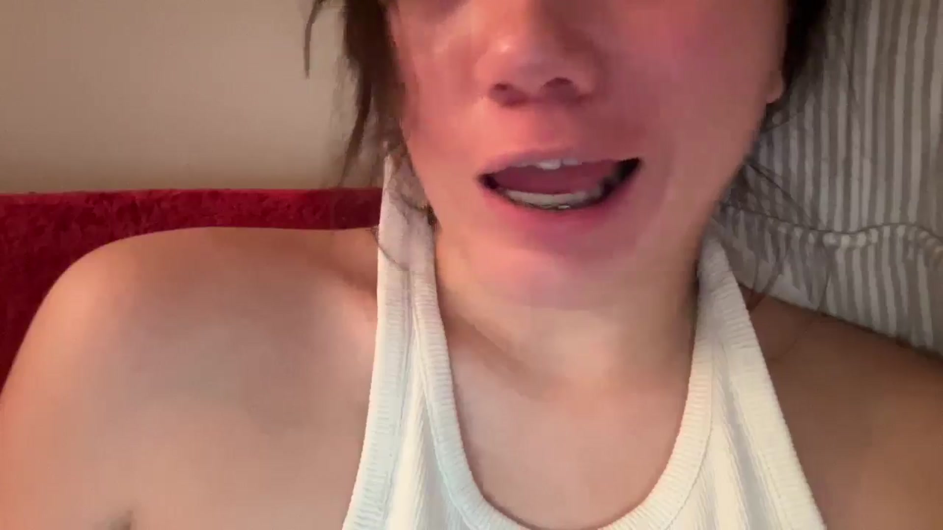 Gallery image thumbnail from imava's myfreecams stream on, 10/15/2025, 12:17 image 10 of 20