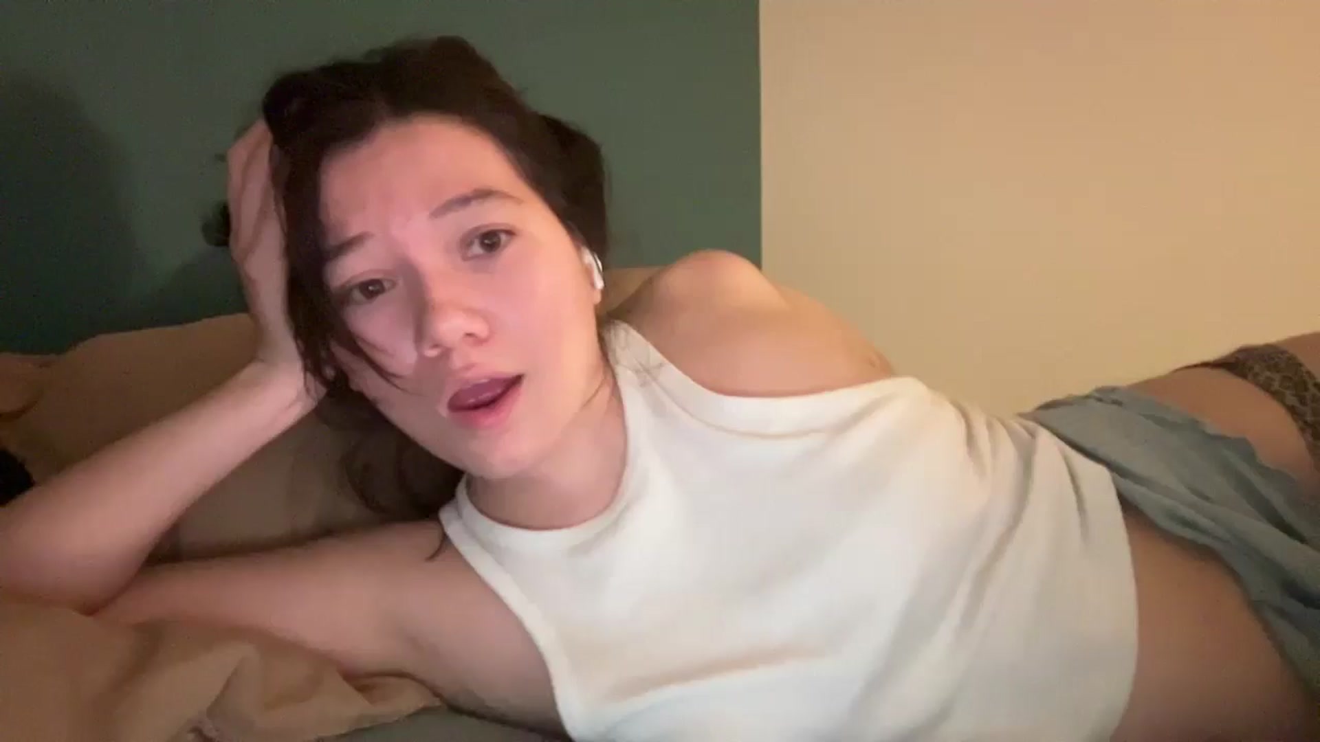 Gallery image thumbnail from imava's myfreecams stream on, 10/23/2025, 09:19 image 6 of 20