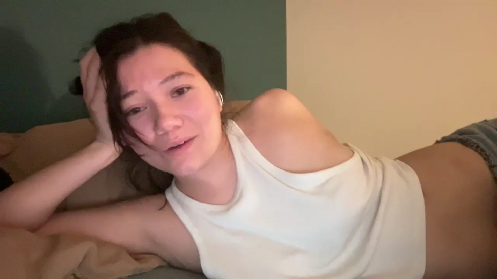 Gallery image thumbnail from imava's myfreecams stream on, 10/23/2025, 09:19 image 5 of 20