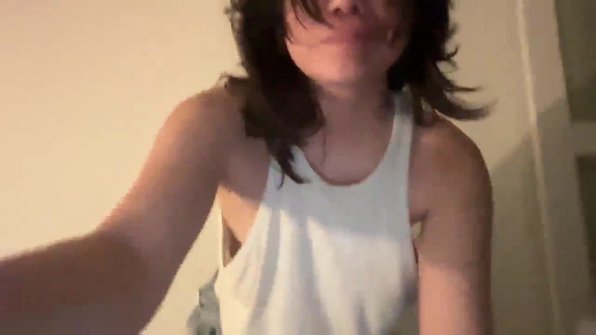 Gallery image thumbnail from imava's myfreecams stream on, 10/23/2025, 20:19 image 12 of 20
