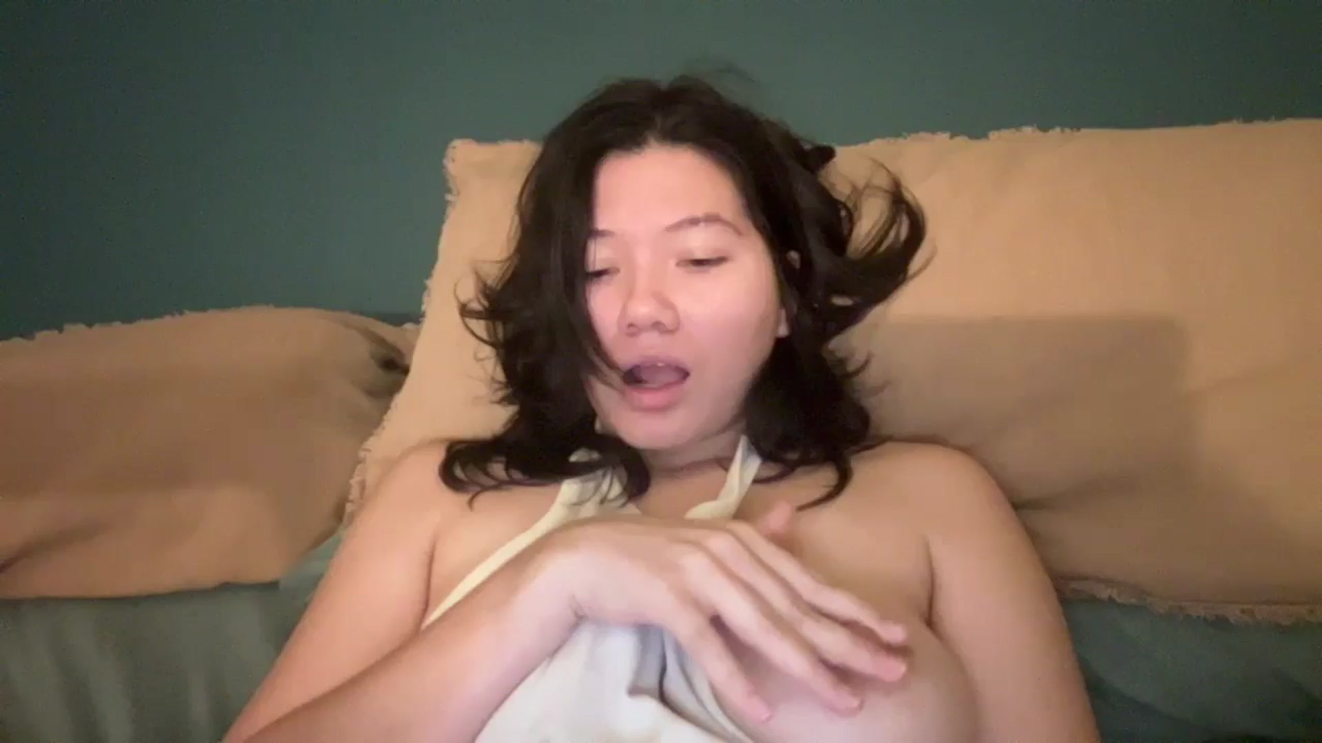 Gallery image thumbnail from imava's myfreecams stream on, 10/23/2025, 23:45 image 17 of 20