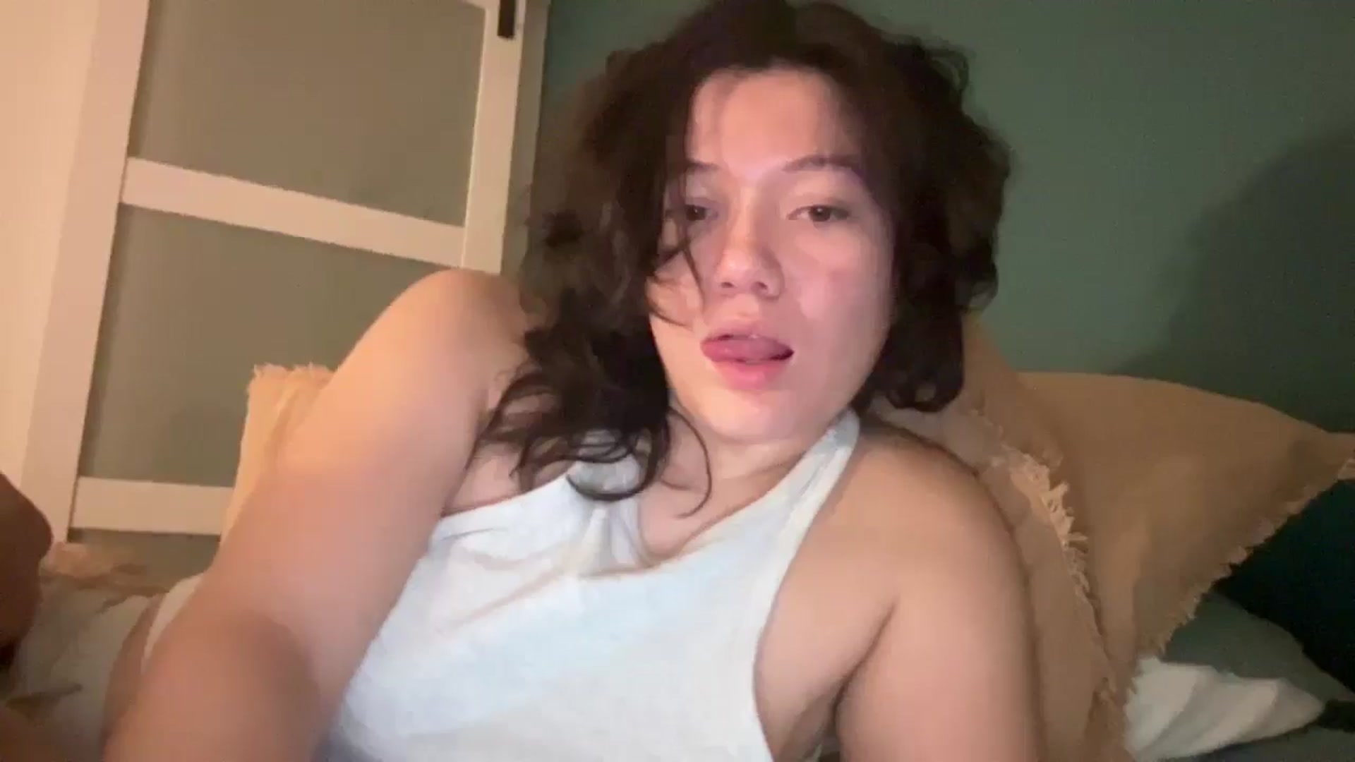 Gallery image thumbnail from imava's myfreecams stream on, 10/29/2025, 07:51 image 7 of 20