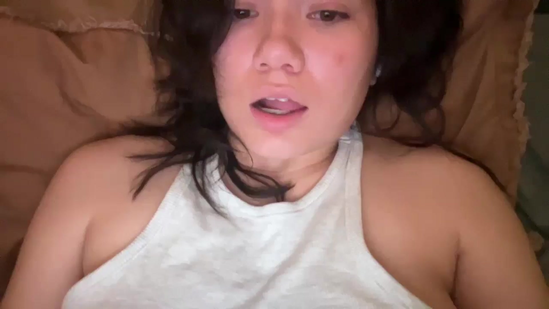 Gallery image thumbnail from imava's myfreecams stream on, 10/29/2025, 08:29 image 13 of 20