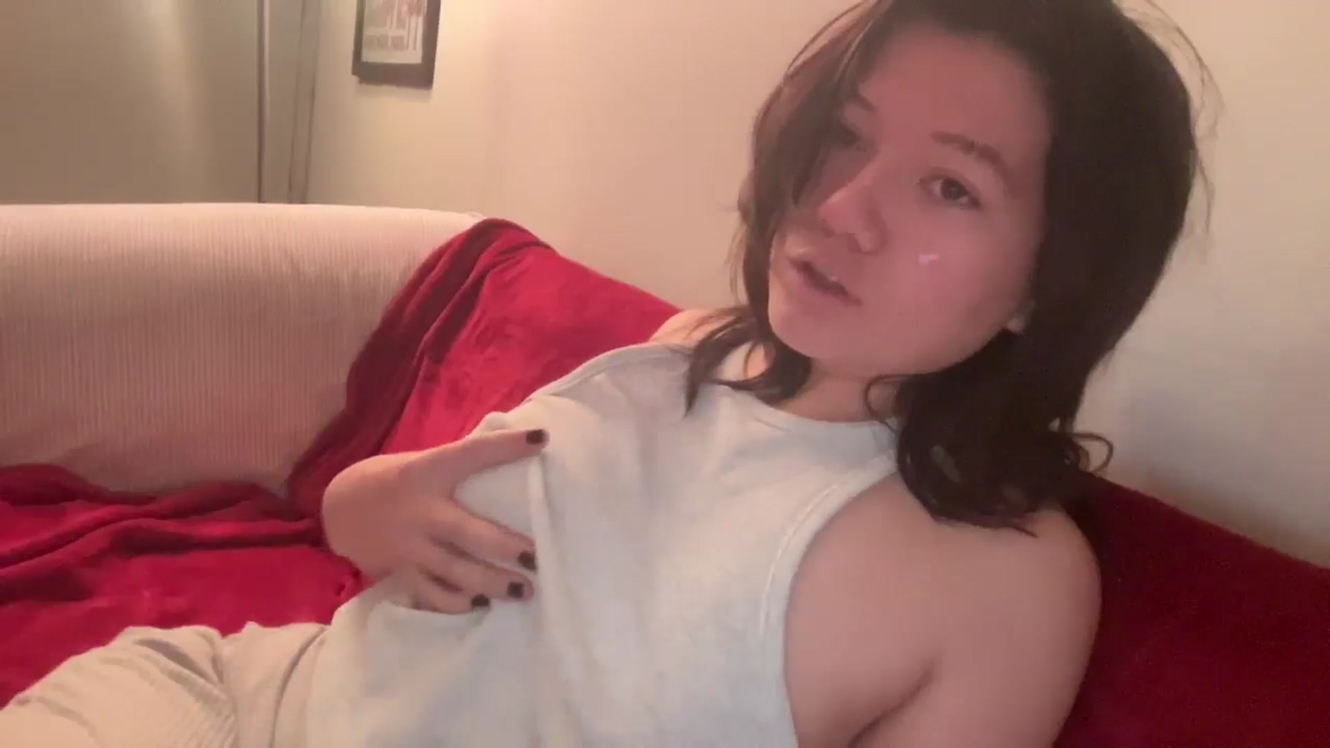 Gallery image thumbnail from imava's myfreecams stream on, 10/29/2025, 19:44 image 14 of 20