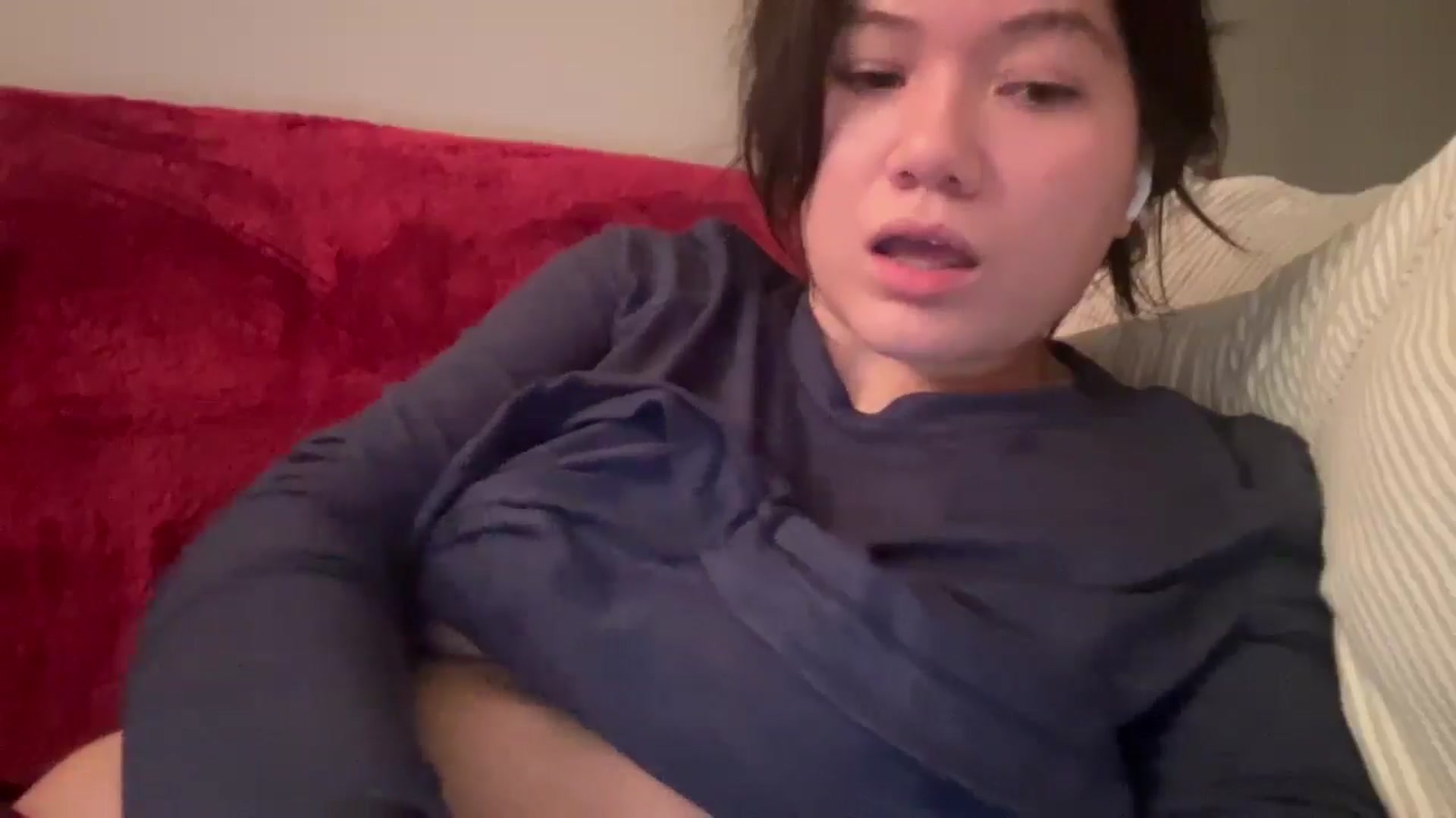 Gallery image thumbnail from imava's myfreecams stream on, 10/31/2025, 10:39 image 2 of 20