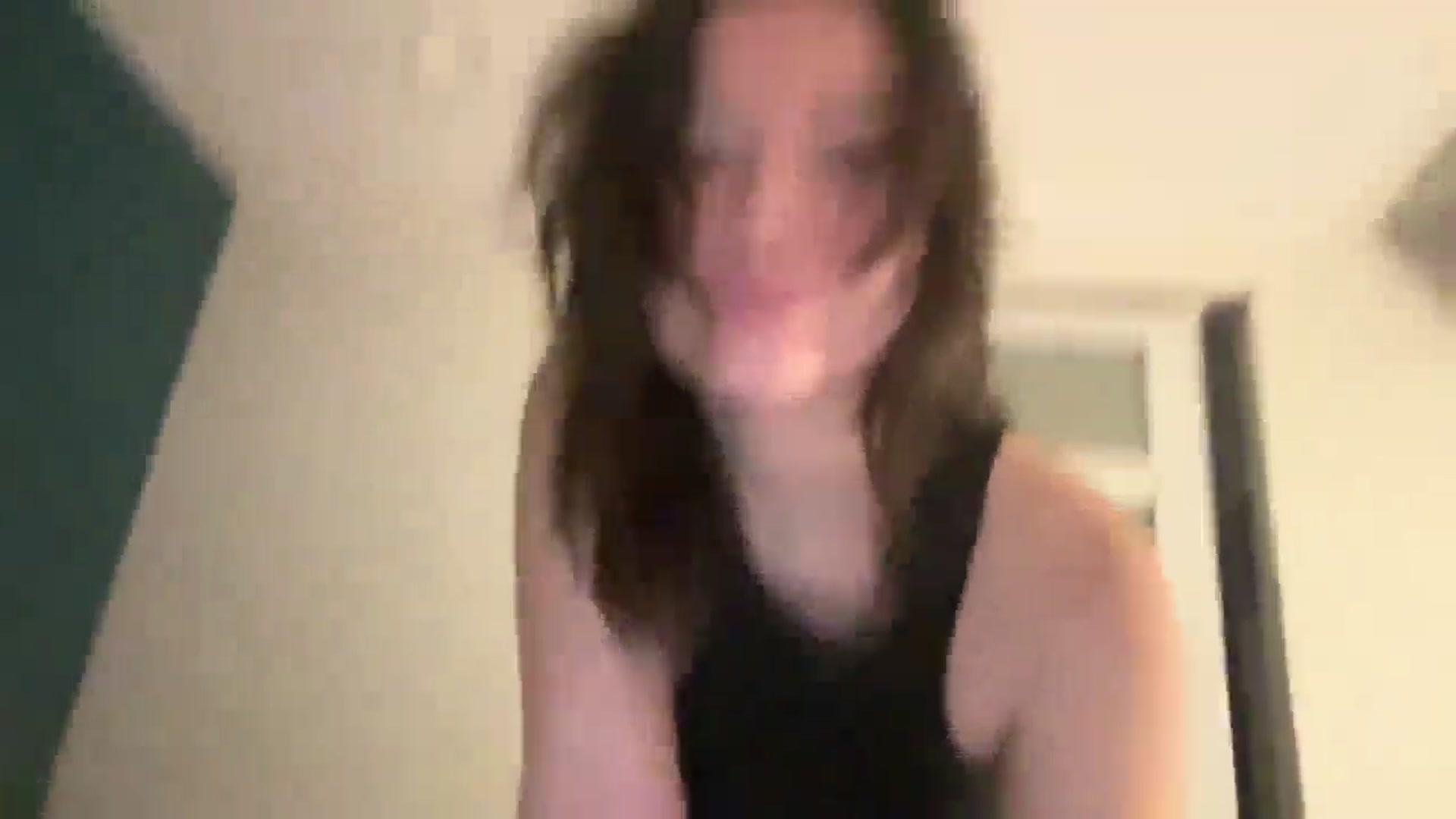 Gallery image thumbnail from imava's myfreecams stream on, 11/03/2025, 14:00 image 6 of 20