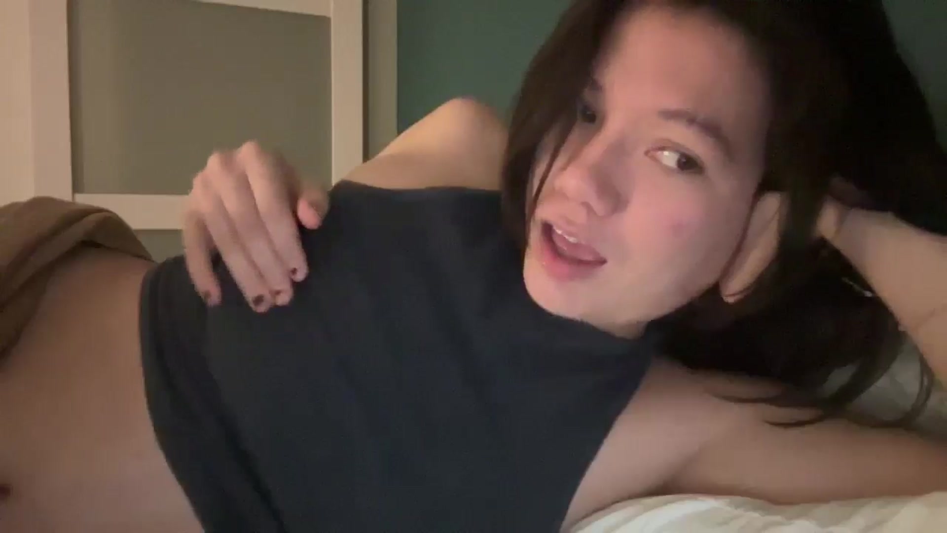 Gallery image thumbnail from imava's myfreecams stream on, 11/21/2025, 23:09 image 16 of 20