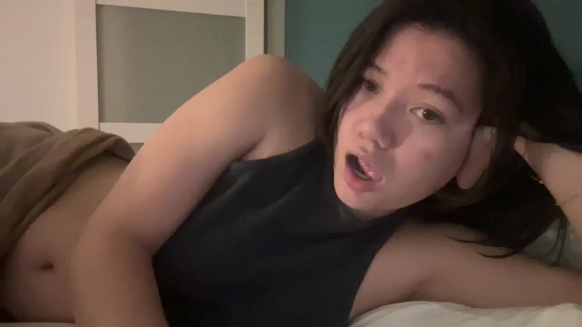 Gallery image thumbnail from imava's myfreecams stream on, 11/21/2025, 23:09 image 17 of 20