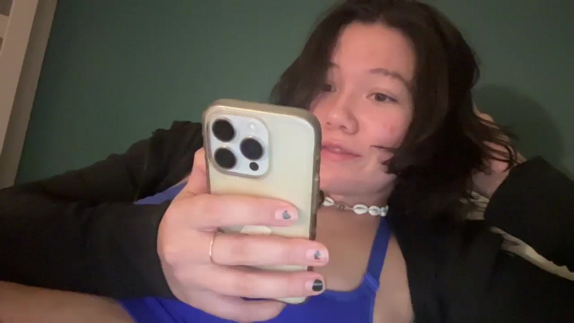 Gallery image thumbnail from imava's myfreecams stream on, 11/23/2025, 06:35 image 17 of 20
