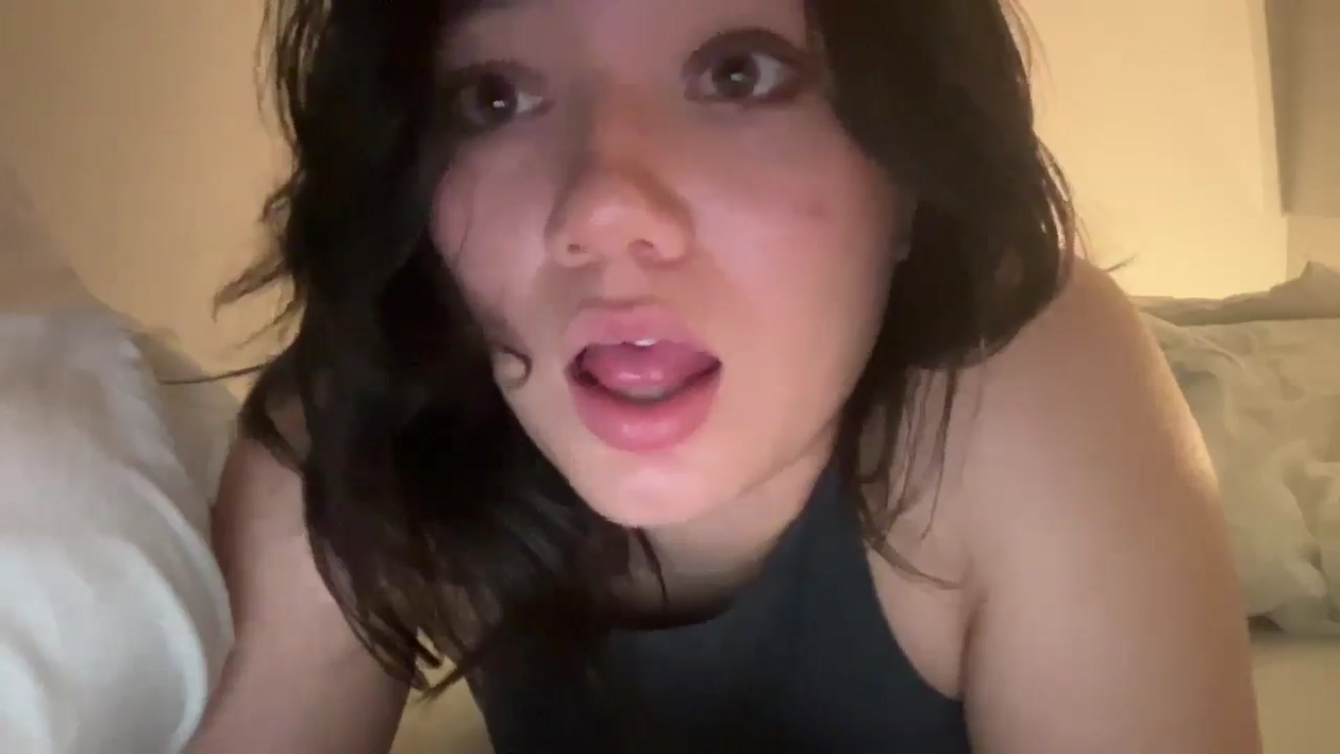 Gallery image thumbnail from imava's myfreecams stream on, 11/24/2025, 02:03 image 11 of 20