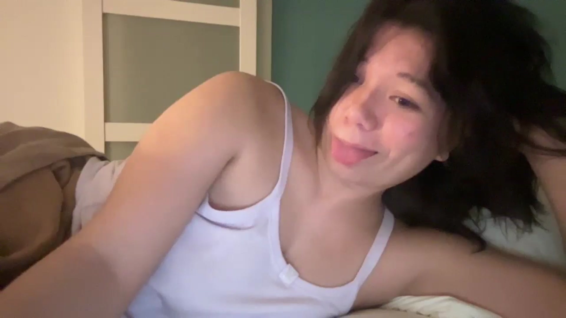 Gallery image thumbnail from imava's myfreecams stream on, 11/24/2025, 06:57 image 15 of 20