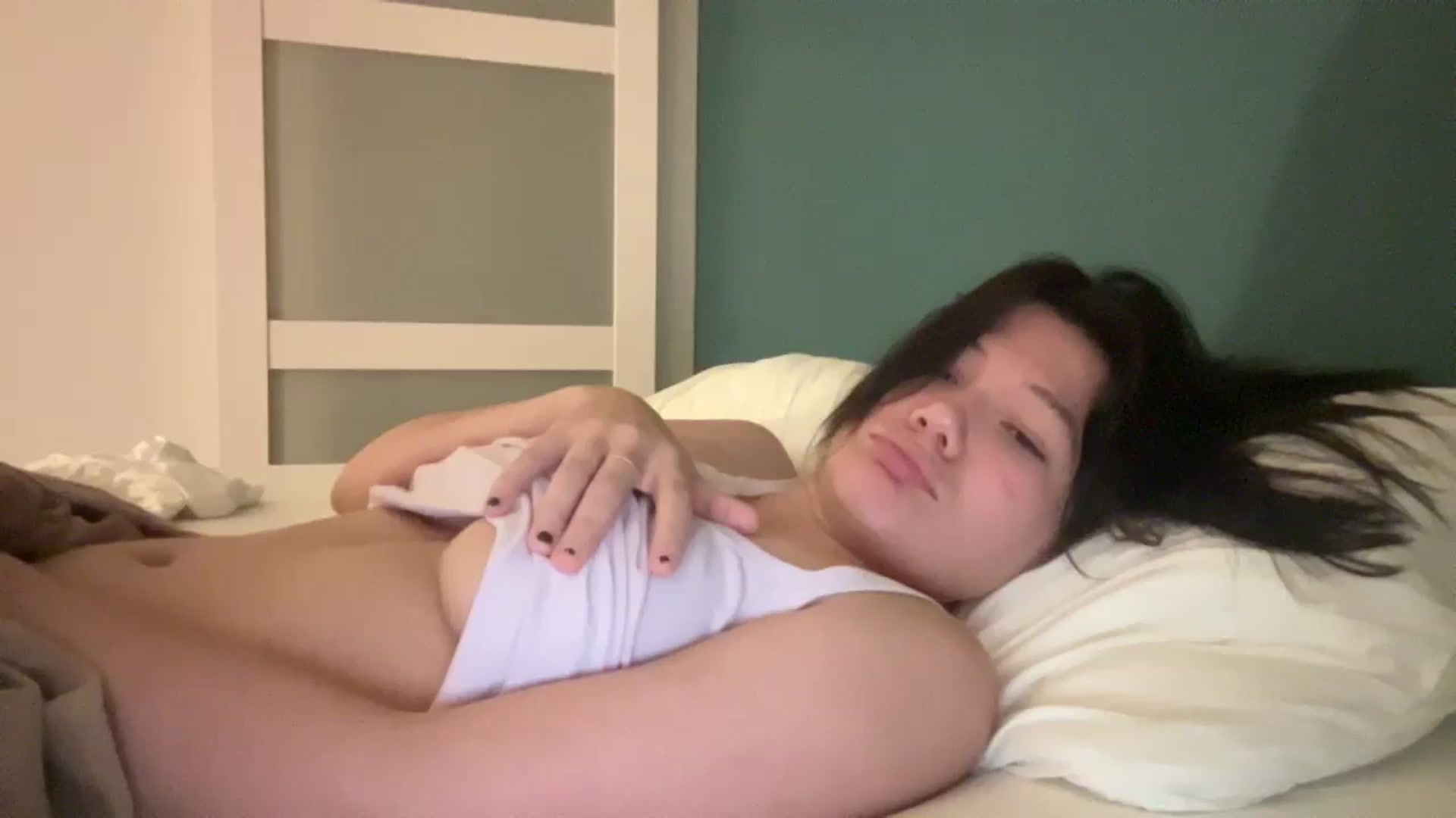 Gallery image thumbnail from imava's myfreecams stream on, 11/24/2025, 06:57 image 16 of 20