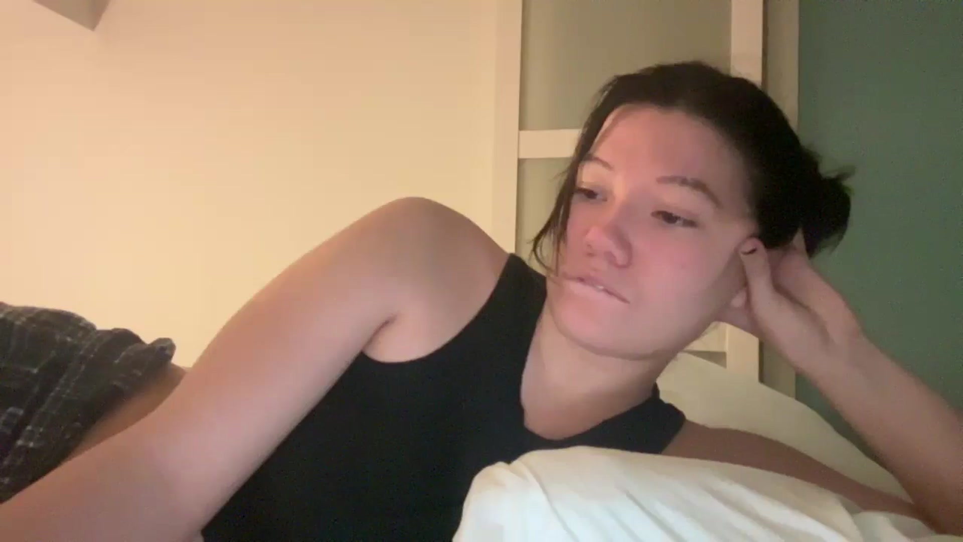 Gallery image thumbnail from imava's myfreecams stream on, 11/26/2025, 05:41 image 8 of 20