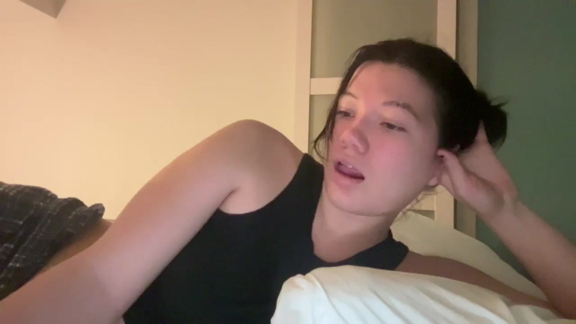 Gallery image thumbnail from imava's myfreecams stream on, 11/26/2025, 05:41 image 12 of 20