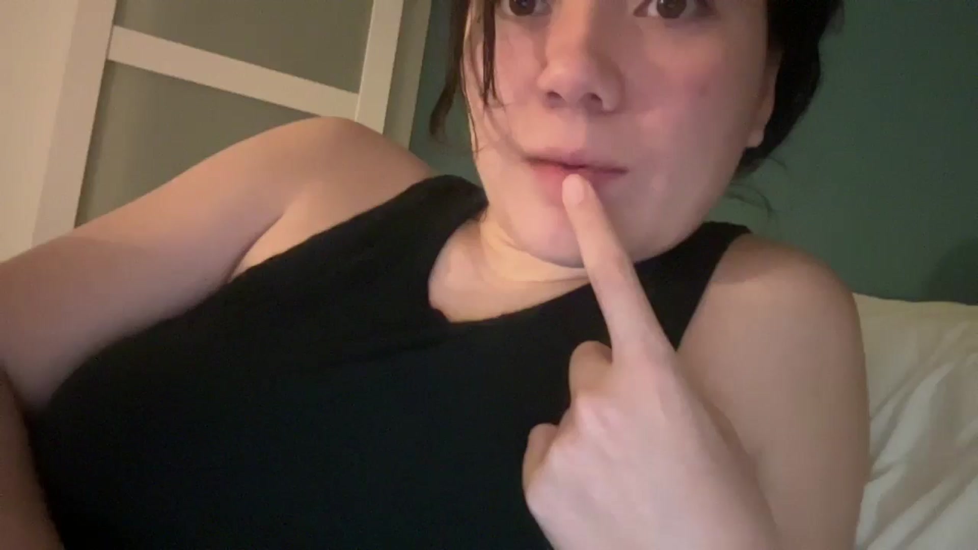 Gallery image thumbnail from imava's myfreecams stream on, 11/26/2025, 07:02 image 1 of 20