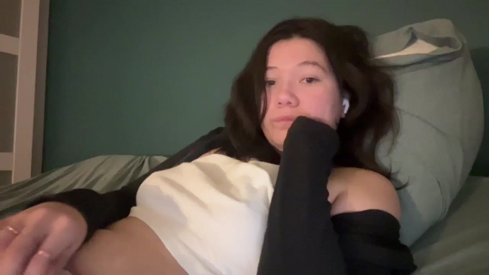 Gallery image thumbnail from imava's myfreecams stream on, 12/10/2025, 09:30 image 13 of 20