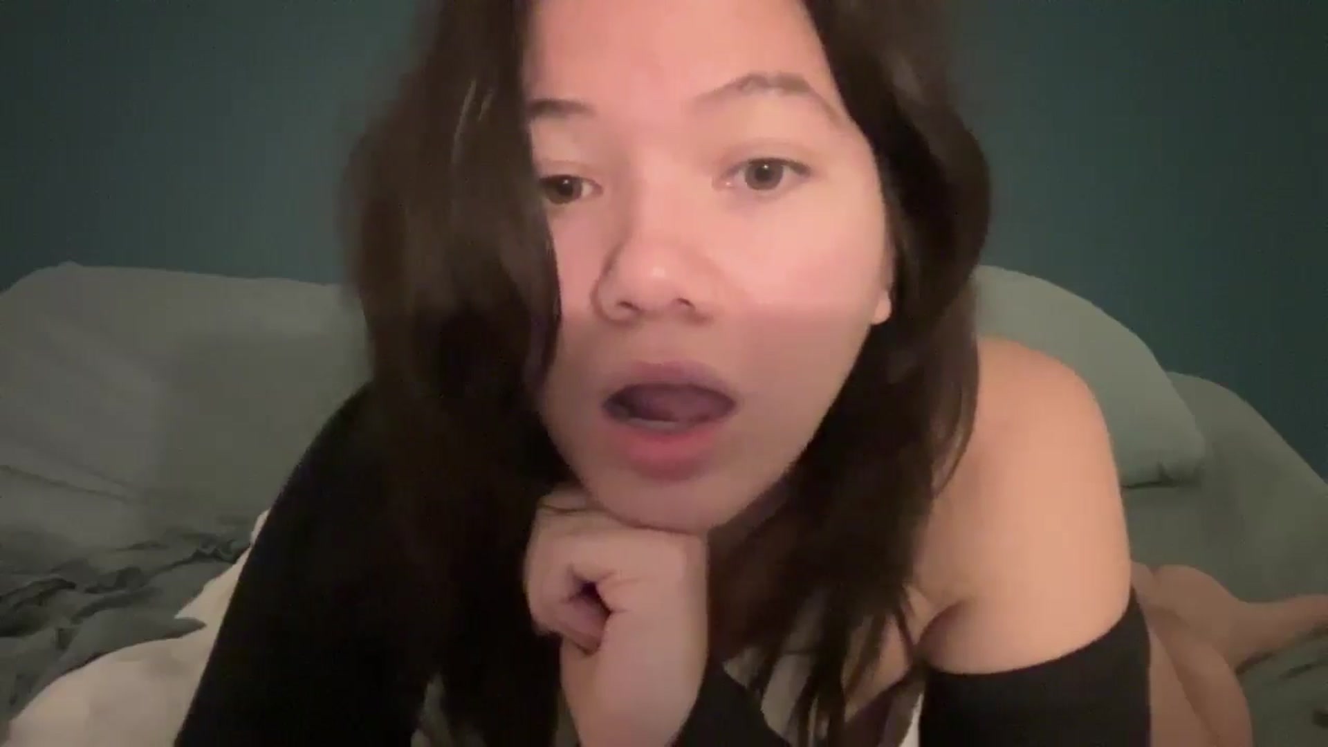 Gallery image thumbnail from imava's myfreecams stream on, 12/10/2025, 19:12 image 8 of 20