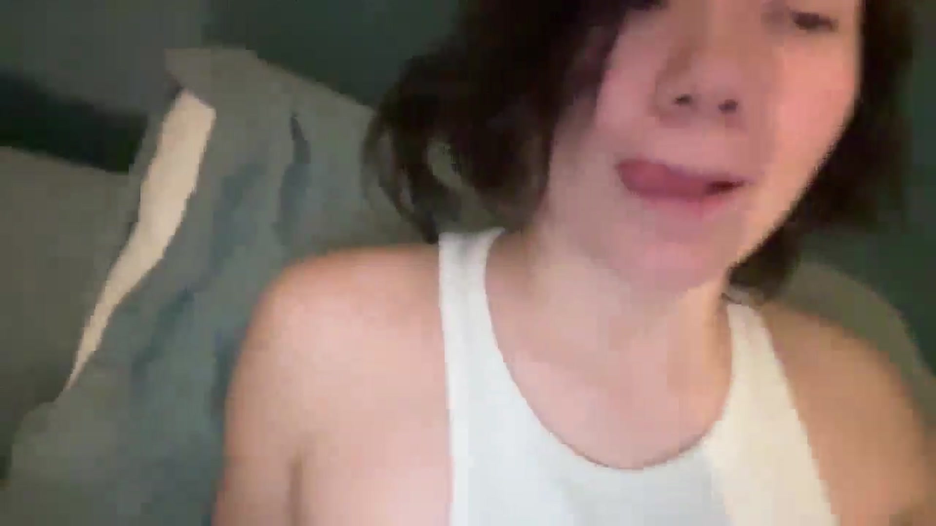 Gallery image thumbnail from imava's myfreecams stream on, 12/13/2025, 08:57 image 6 of 20