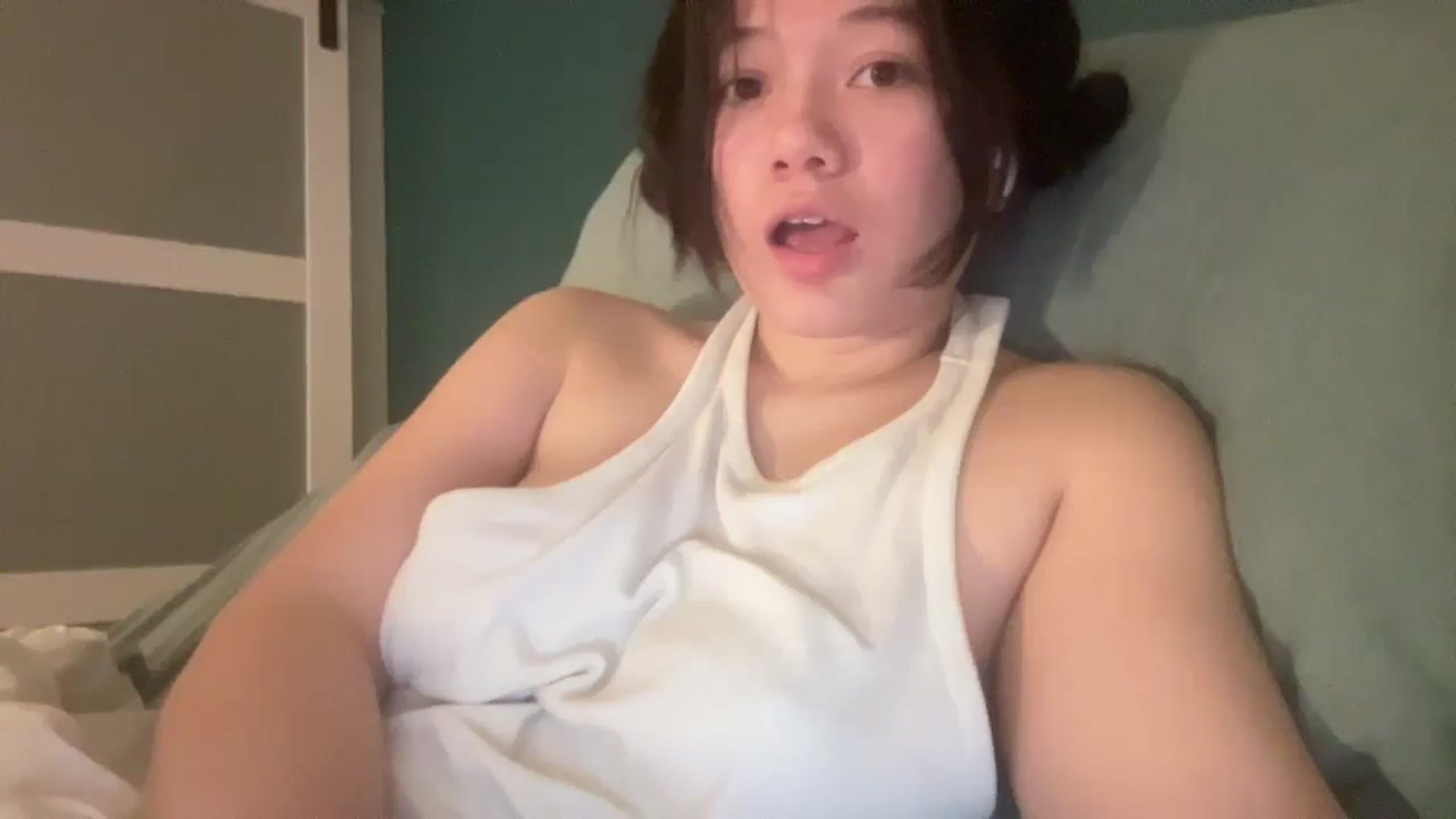 Gallery image thumbnail from imava's myfreecams stream on, 12/15/2025, 13:08 image 11 of 20