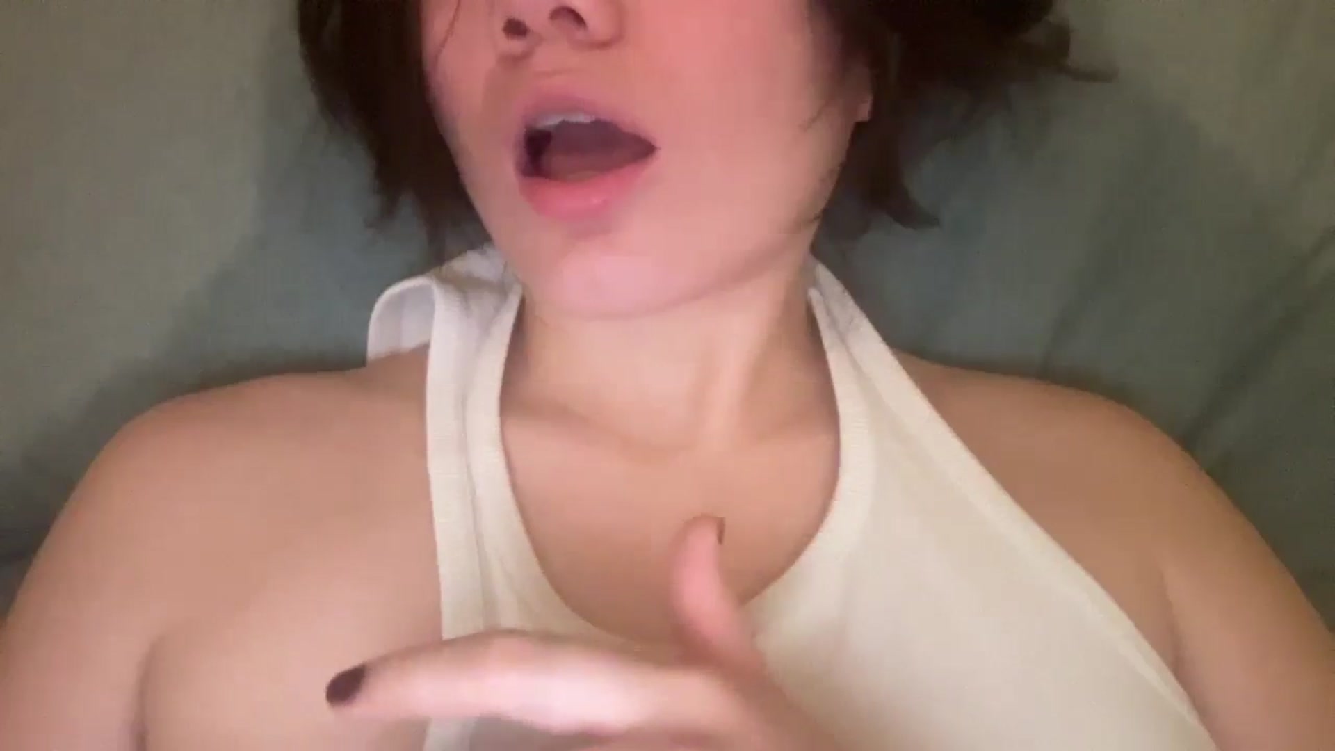 Gallery image thumbnail from imava's myfreecams stream on, 12/15/2025, 13:08 image 14 of 20