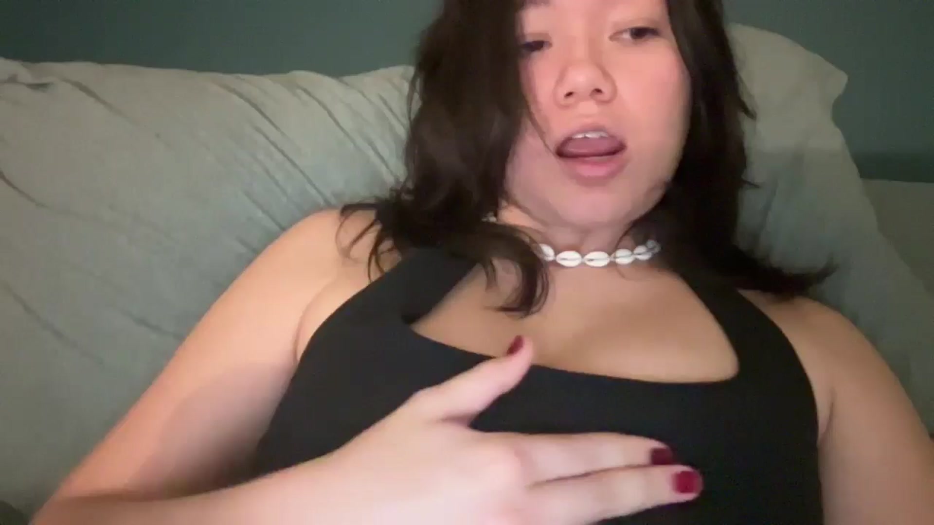 Gallery image thumbnail from imava's myfreecams stream on, 12/16/2025, 23:58 image 18 of 20
