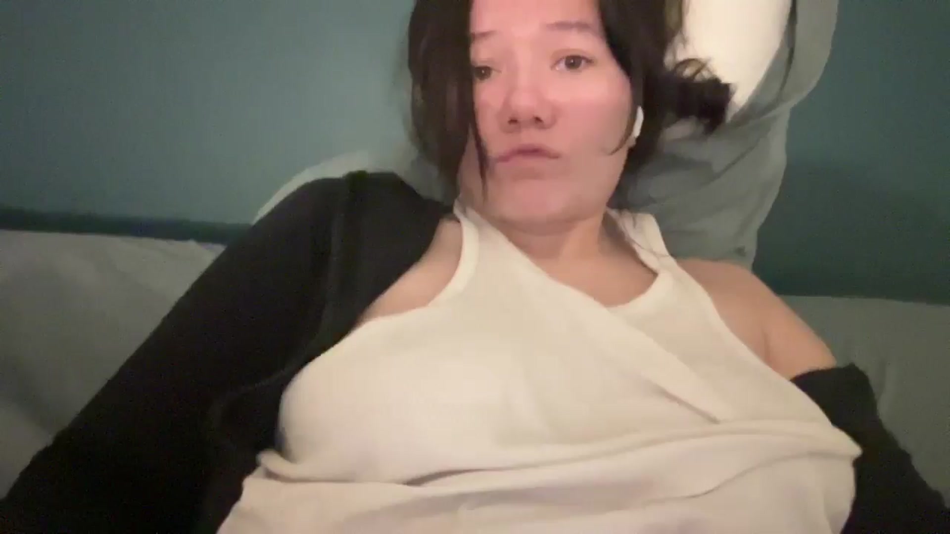 Gallery image thumbnail from imava's myfreecams stream on, 12/18/2025, 05:47 image 5 of 20