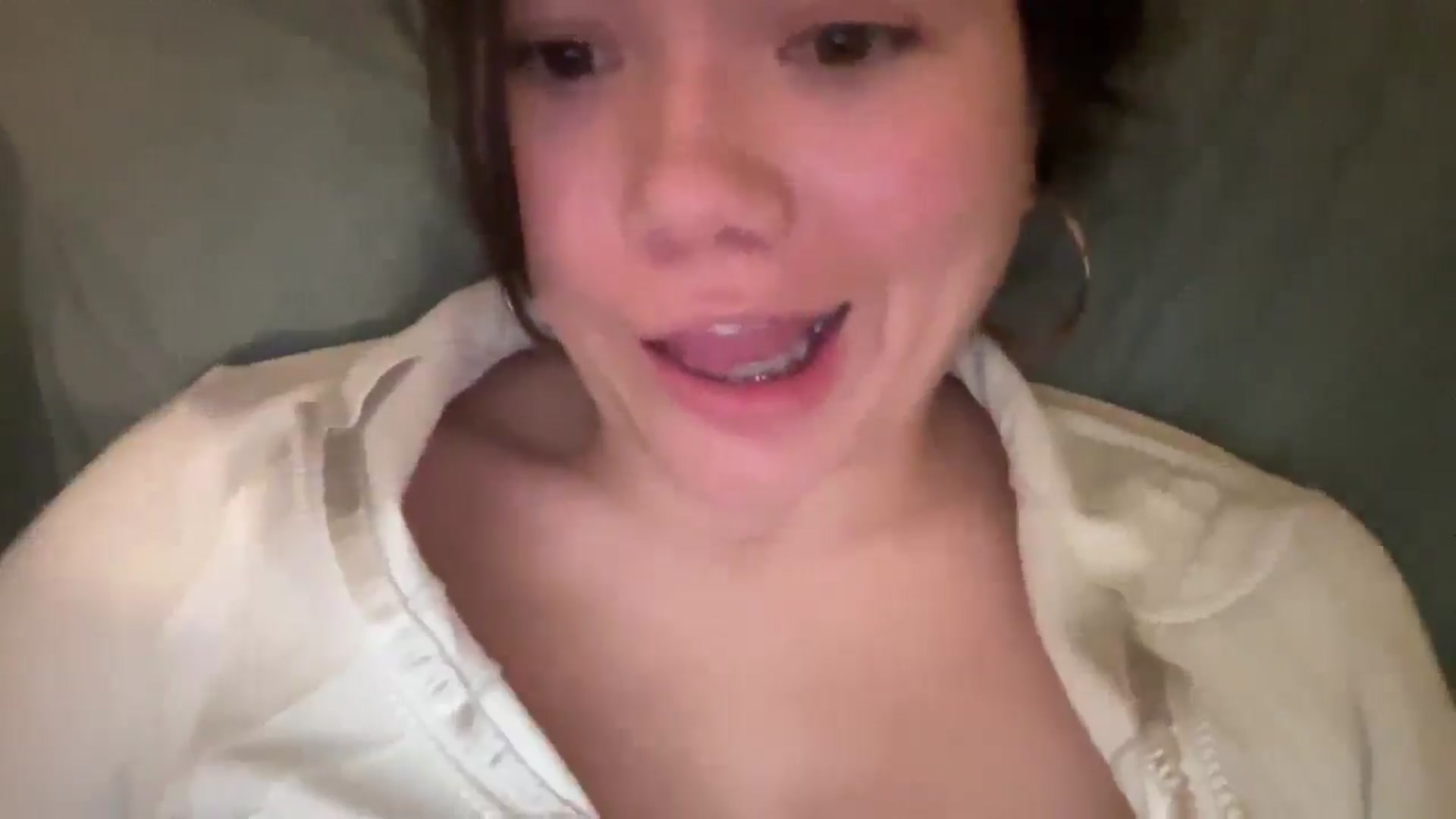 Gallery image thumbnail from imava's myfreecams stream on, 12/23/2025, 06:36 image 18 of 20