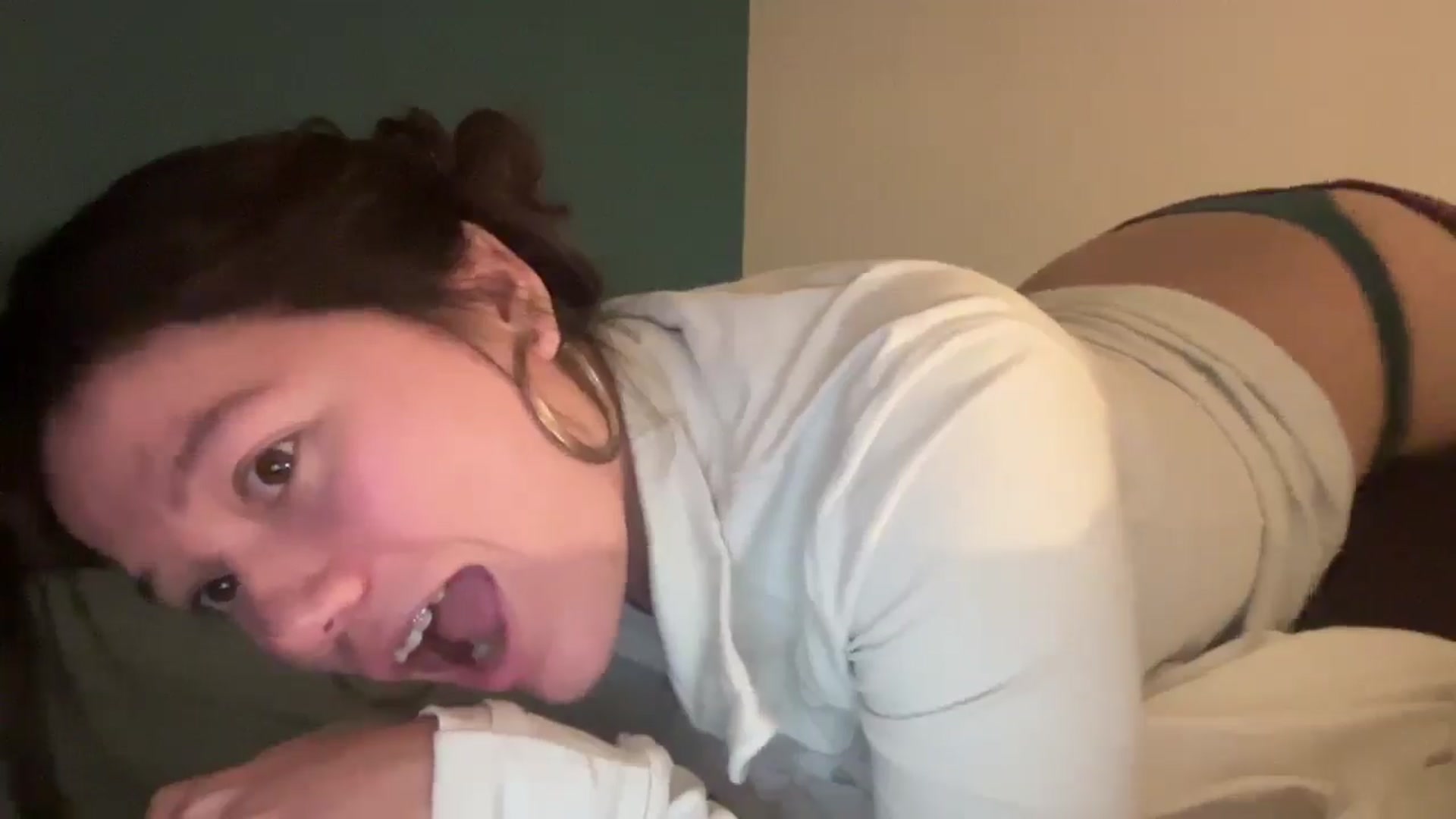 Gallery image thumbnail from imava's myfreecams stream on, 12/23/2025, 09:36 image 4 of 20