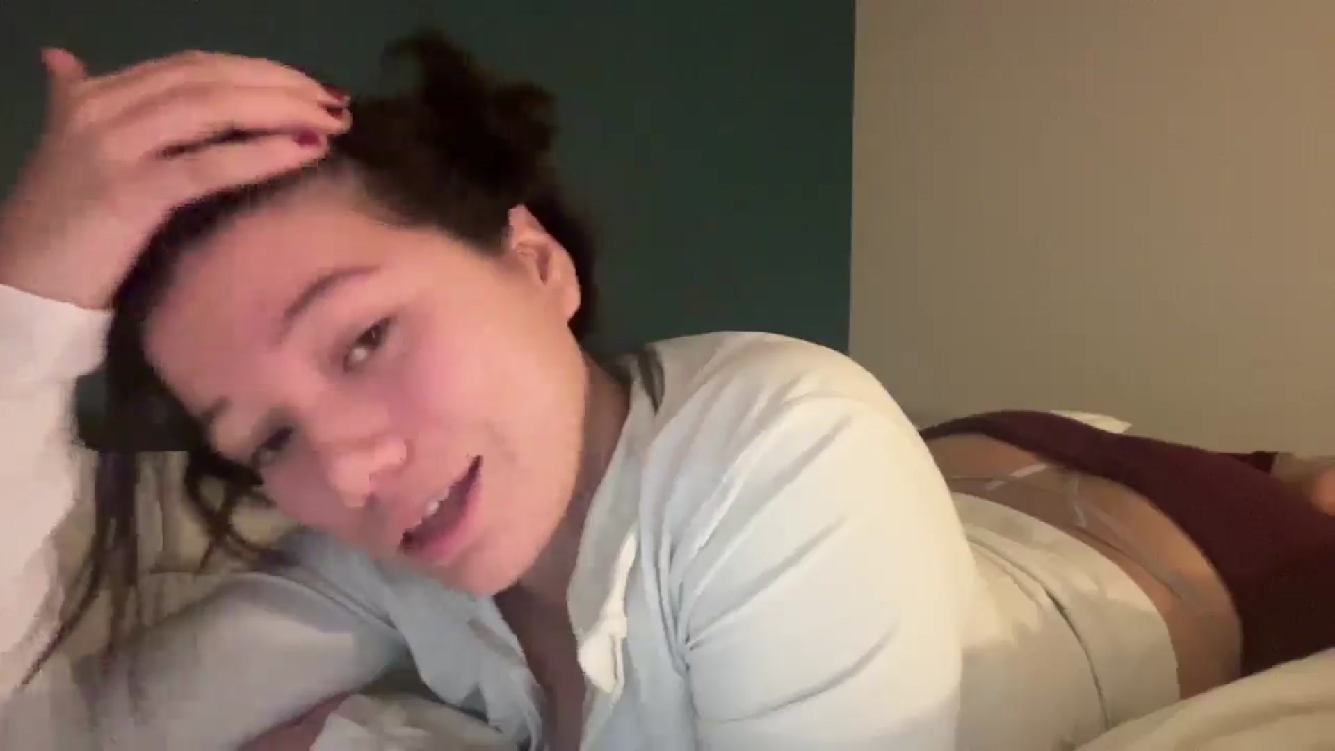Gallery image thumbnail from imava's myfreecams stream on, 12/24/2025, 07:20 image 7 of 20