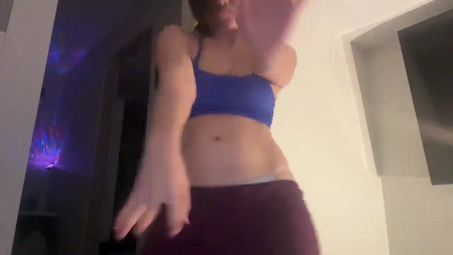 Gallery image thumbnail from imava's myfreecams stream on, 01/02/2026, 03:50 image 14 of 20