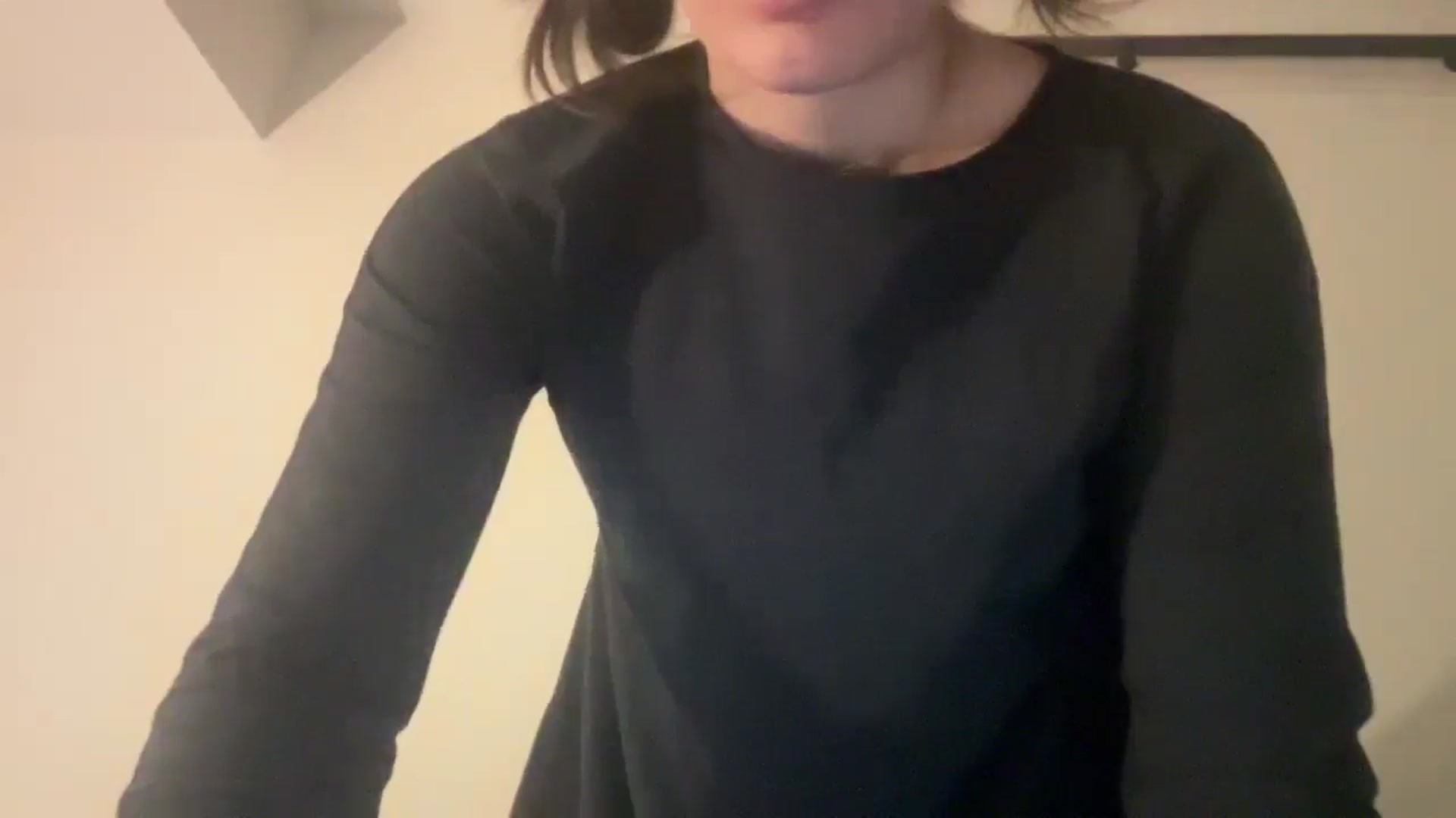 Gallery image thumbnail from imava's myfreecams stream on, 01/02/2026, 20:30 image 3 of 20