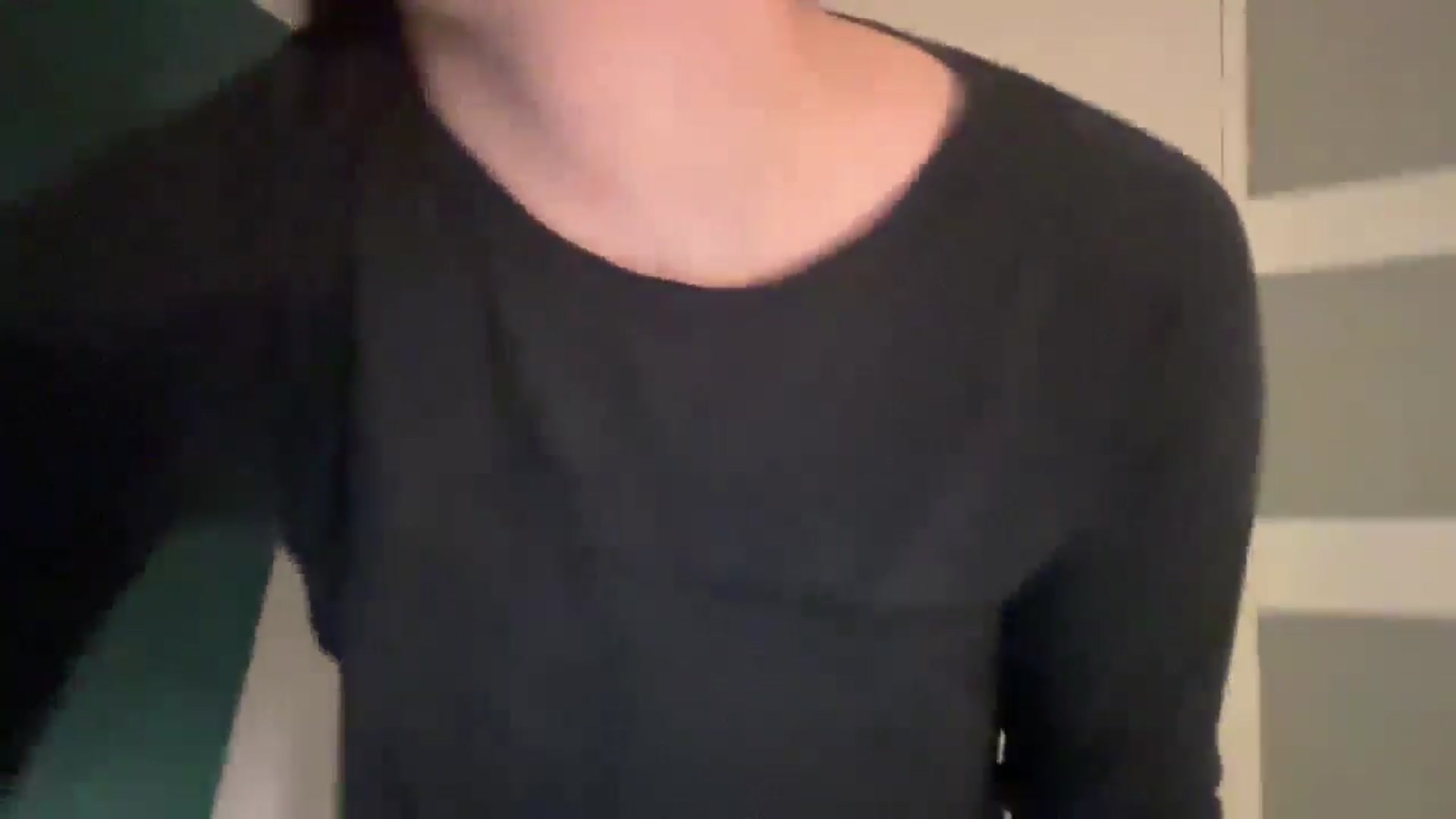 Gallery image thumbnail from imava's myfreecams stream on, 01/03/2026, 06:10 image 3 of 20