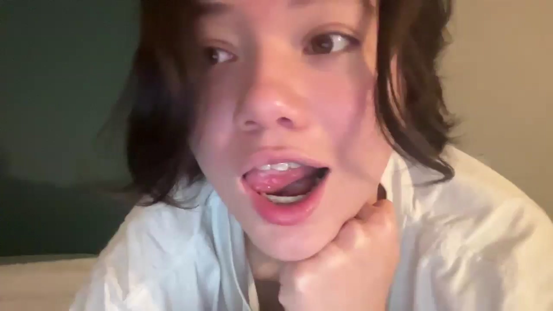 Gallery image thumbnail from imava's myfreecams stream on, 01/04/2026, 22:12 image 1 of 20
