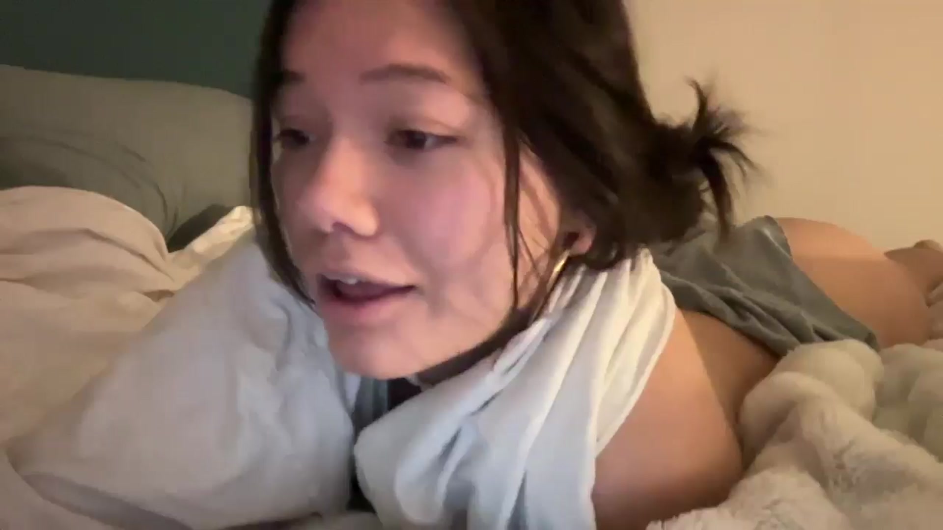 Gallery image thumbnail from imava's myfreecams stream on, 01/09/2026, 20:53 image 18 of 20