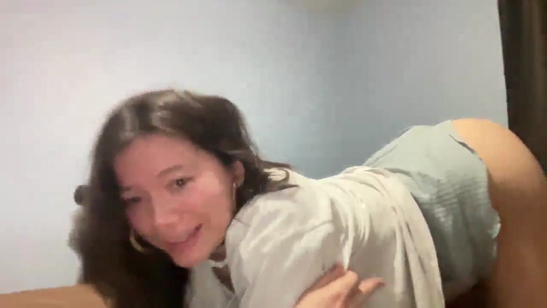 Gallery image thumbnail from imava's myfreecams stream on, 01/10/2026, 06:17 image 10 of 20