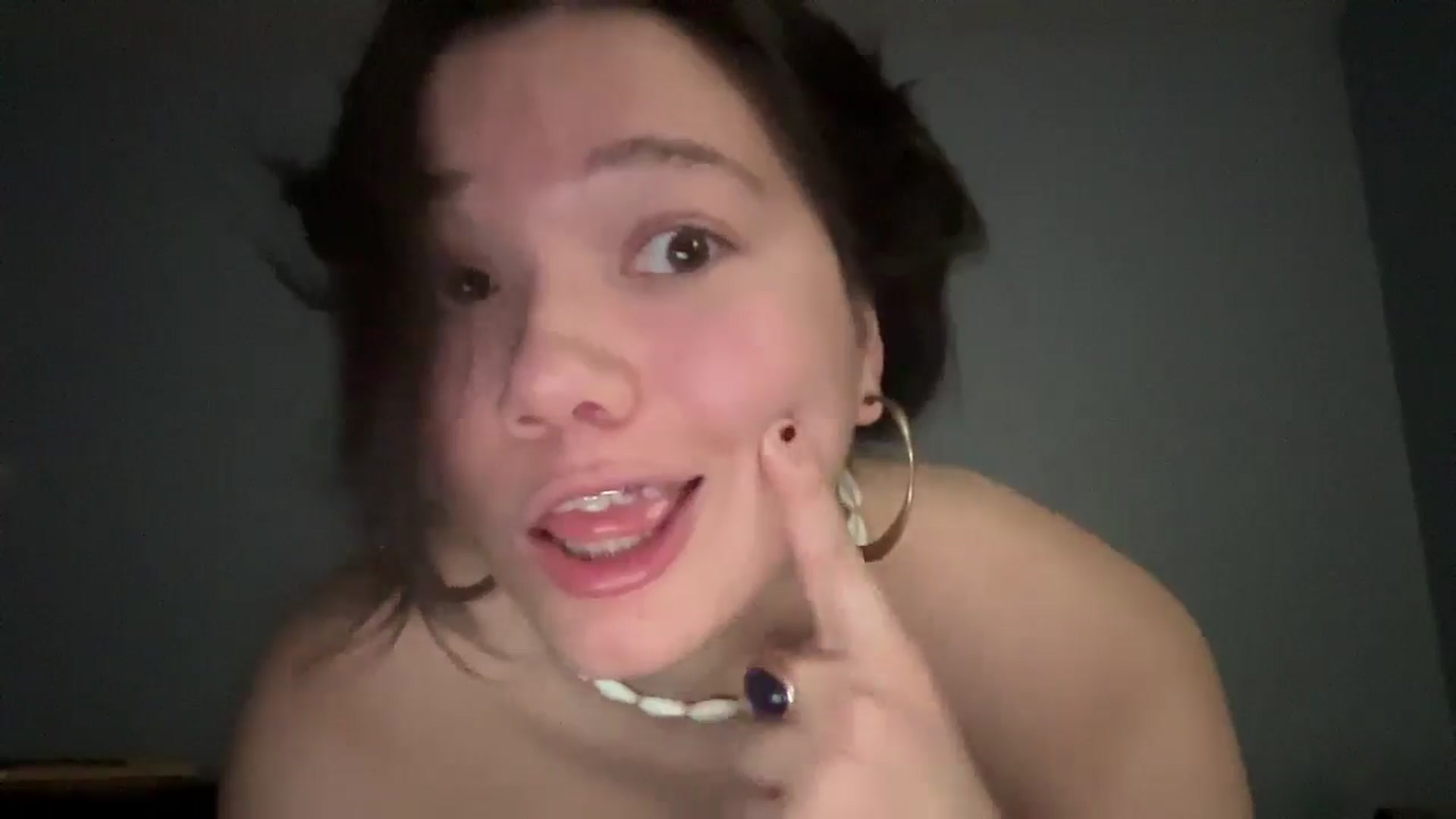 Gallery image thumbnail from imava's myfreecams stream on, 01/10/2026, 07:15 image 7 of 20