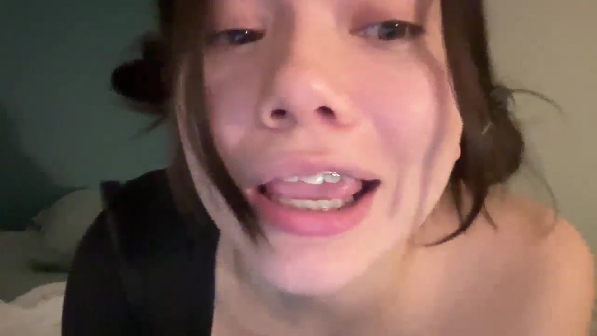 Gallery image thumbnail from imava's myfreecams stream on, 01/10/2026, 23:14 image 5 of 20