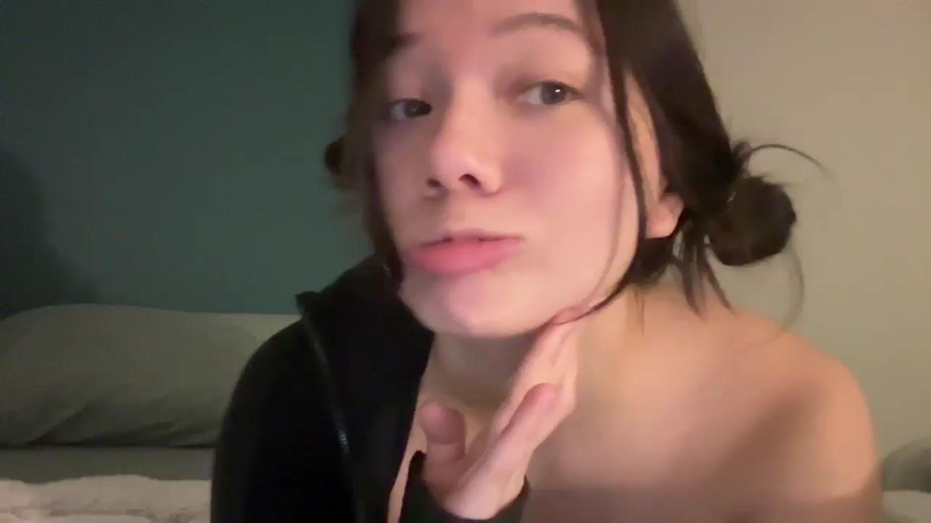Gallery image thumbnail from imava's myfreecams stream on, 01/10/2026, 23:14 image 2 of 20