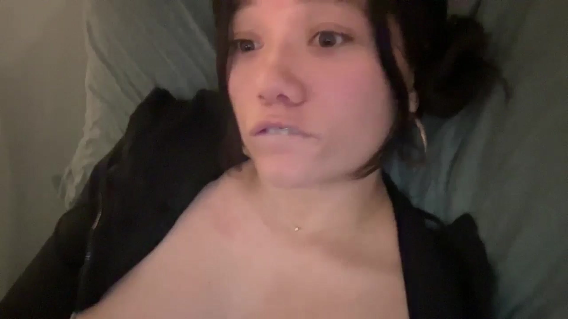 Gallery image thumbnail from imava's myfreecams stream on, 01/11/2026, 10:04 image 11 of 20