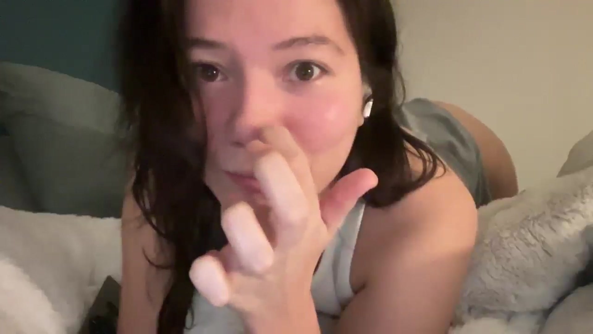 Gallery image thumbnail from imava's myfreecams stream on, 01/13/2026, 07:33 image 5 of 20