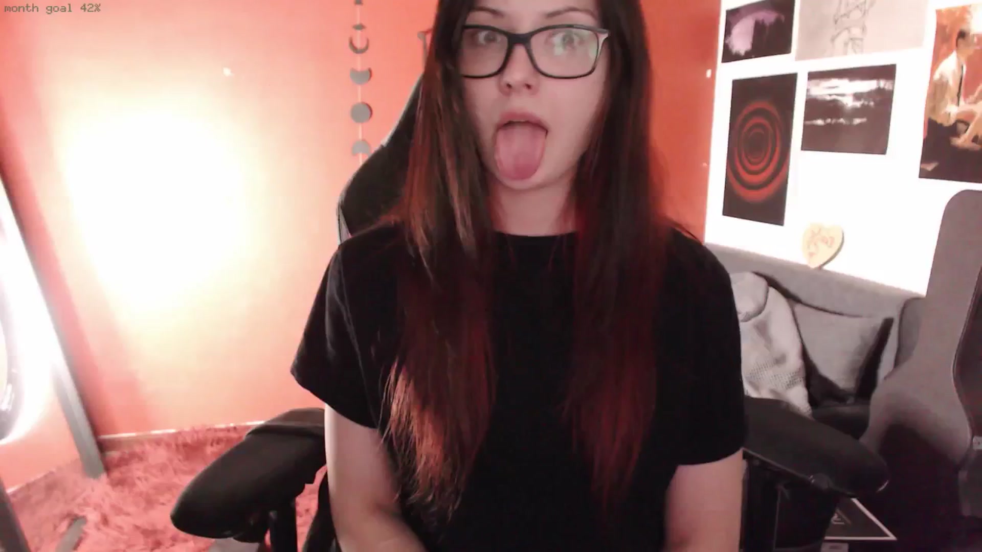 Gallery image thumbnail from immigrant's myfreecams stream on, 03/25/2025, 03:08 image 10 of 20