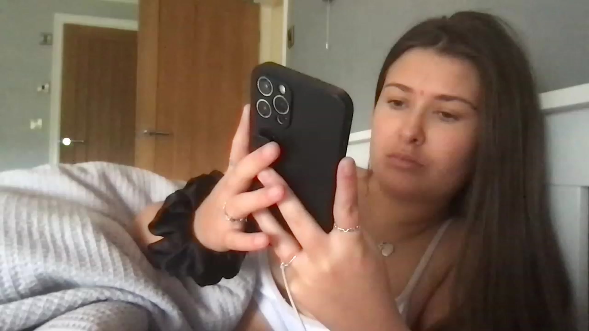 Gallery image thumbnail from imogenrosexox's myfreecams stream on, 03/06/2023, 09:53 image 1 of 20