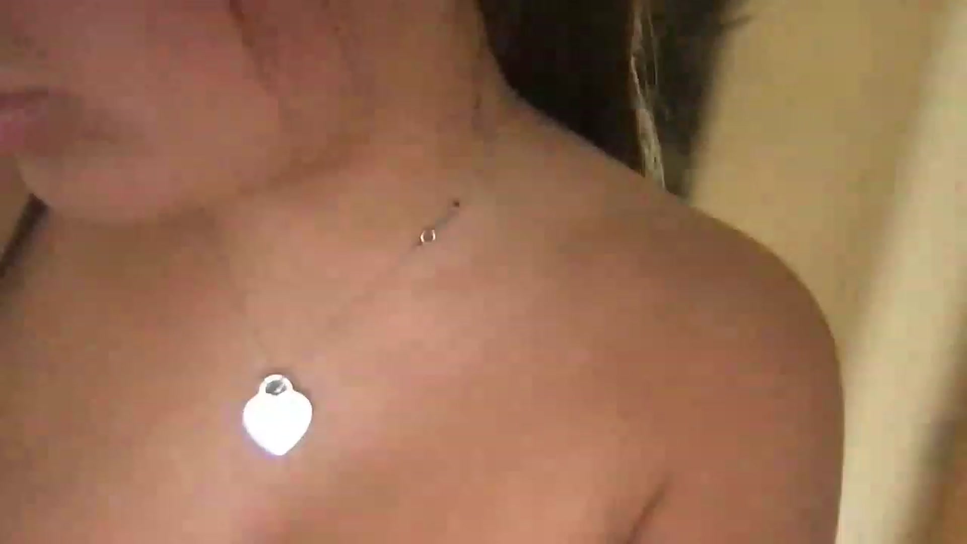 Gallery image thumbnail from imogenrosexox's myfreecams stream on, 03/20/2023, 13:40 image 14 of 20