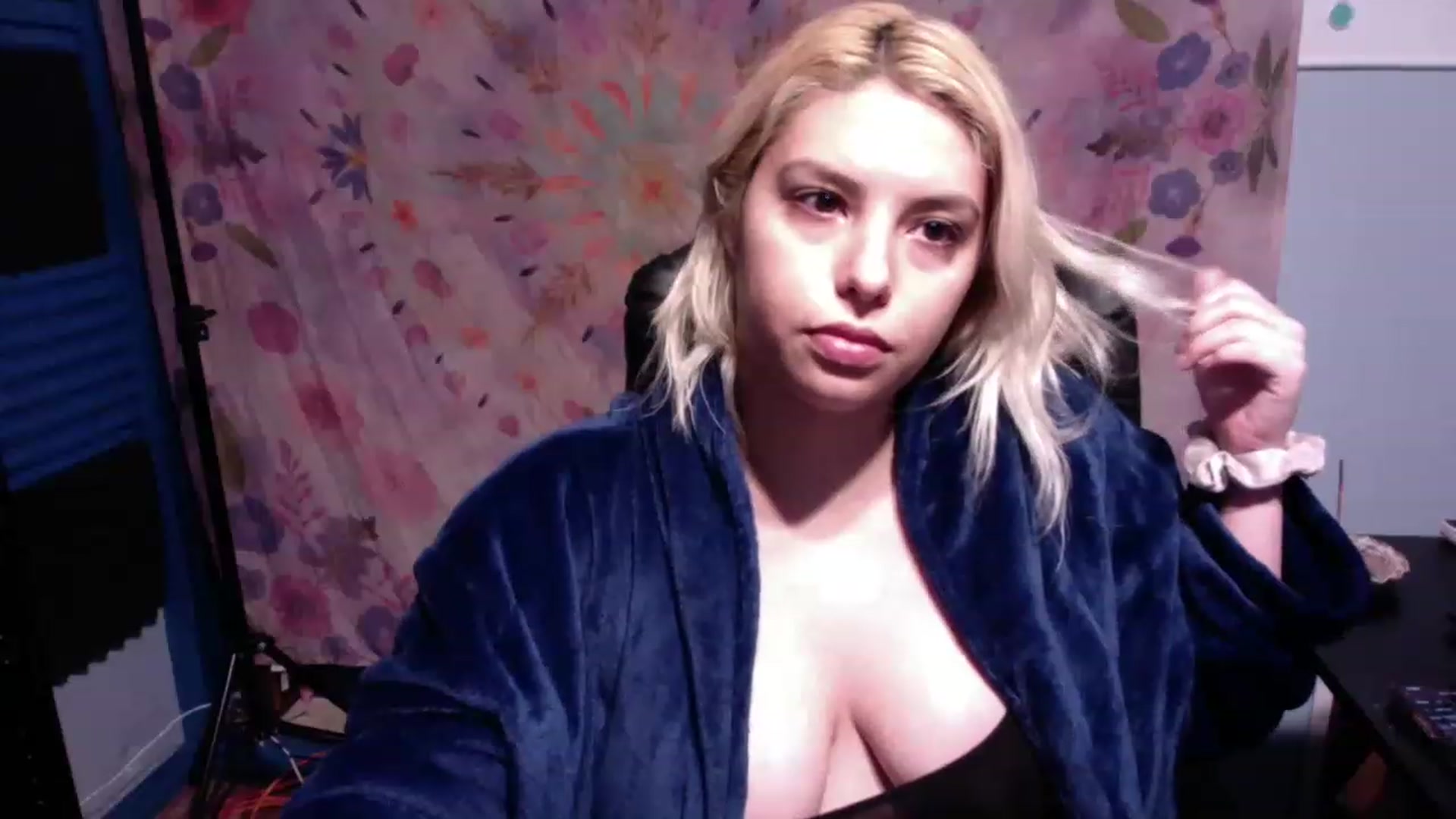 Gallery image thumbnail from indicamoon's myfreecams stream on, 01/23/2023, 03:25 image 20 of 20