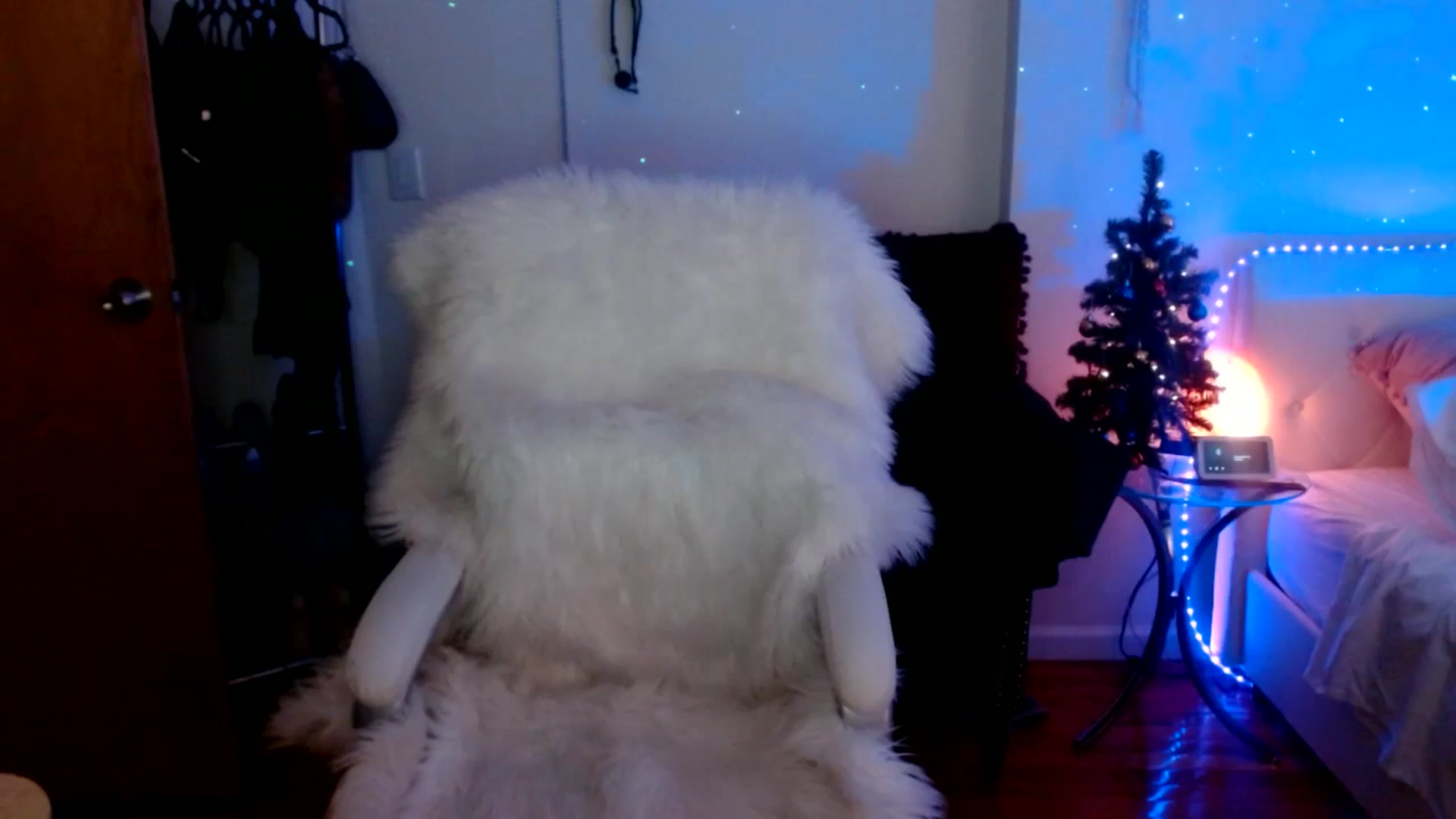Gallery image thumbnail from indie's myfreecams stream on, 11/28/2024, 16:02 image 13 of 20