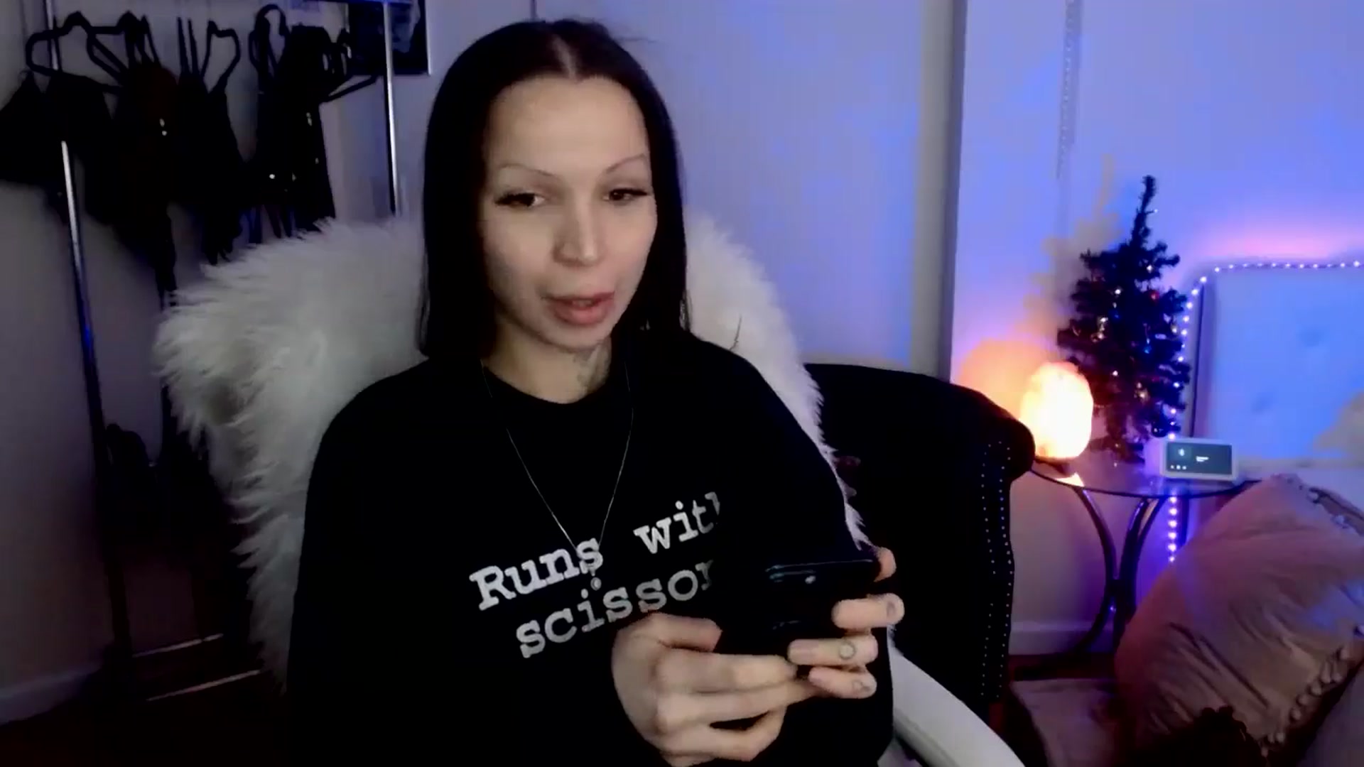 Gallery image thumbnail from indie's myfreecams stream on, 12/23/2024, 13:09 image 6 of 20