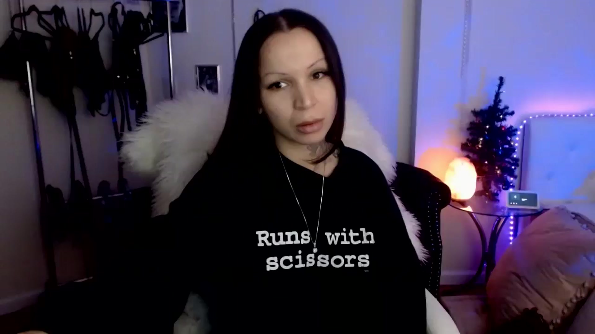 Gallery image thumbnail from indie's myfreecams stream on, 12/23/2024, 13:09 image 3 of 20
