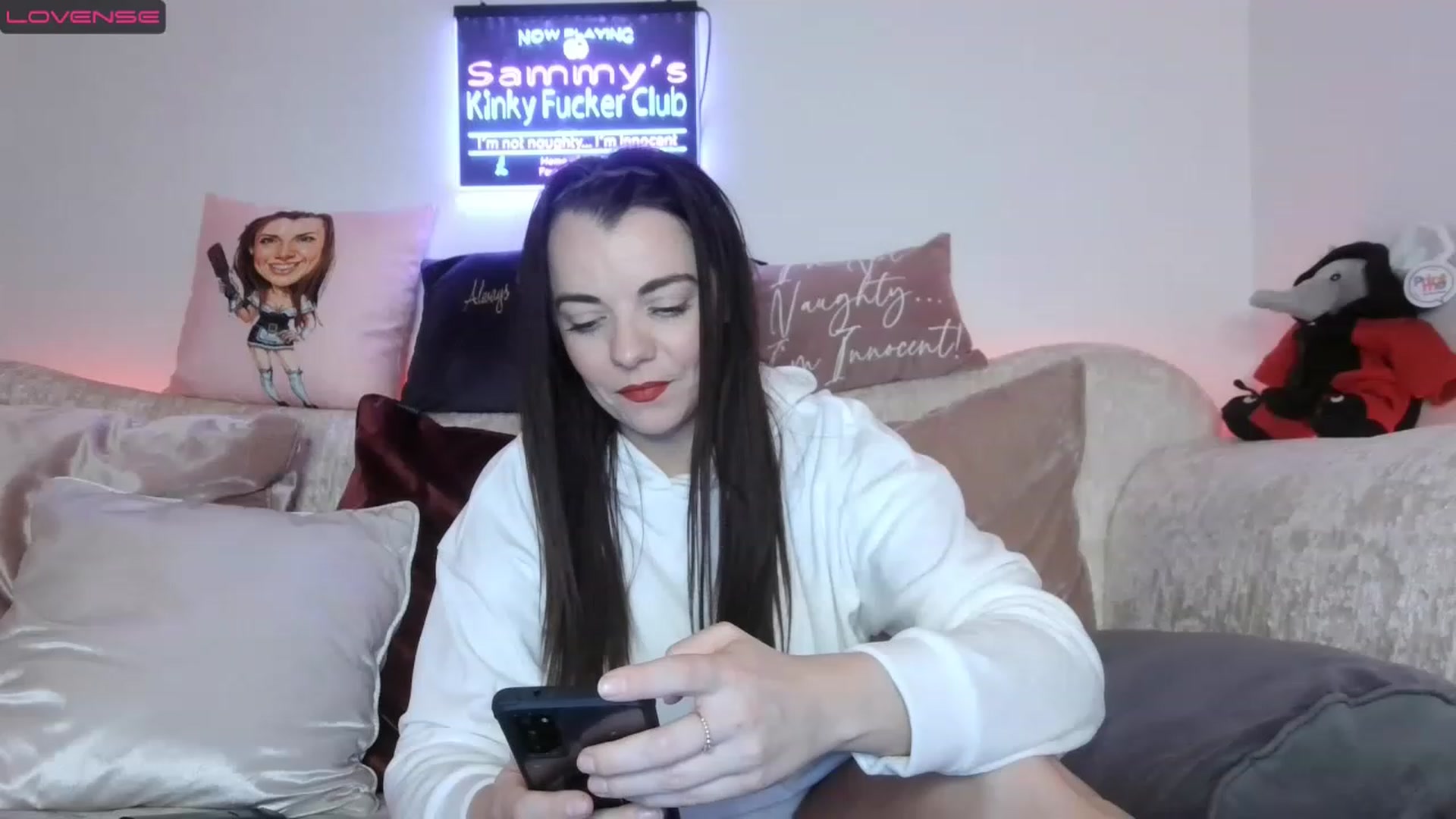 Gallery image thumbnail from innocentSamx's myfreecams stream on, 12/03/2022, 14:45 image 4 of 20