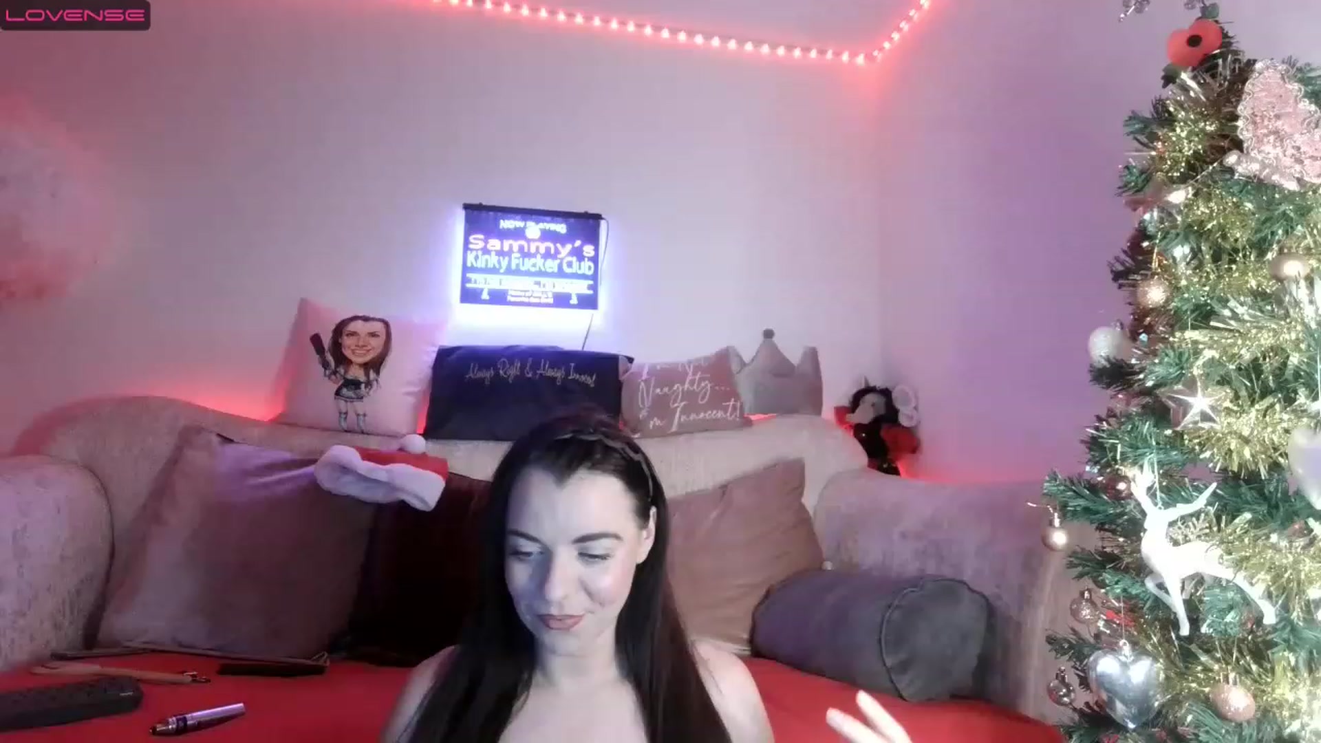 Gallery image thumbnail from innocentSamx's myfreecams stream on, 12/07/2022, 15:30 image 3 of 20
