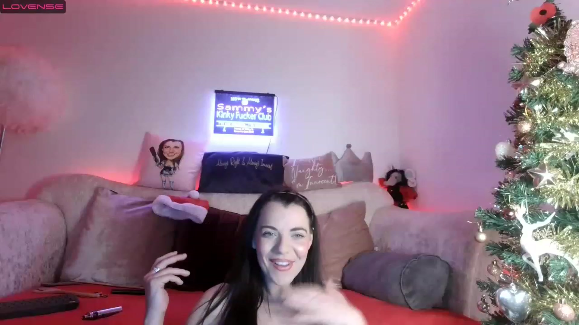 Gallery image thumbnail from innocentSamx's myfreecams stream on, 12/07/2022, 15:30 image 4 of 20